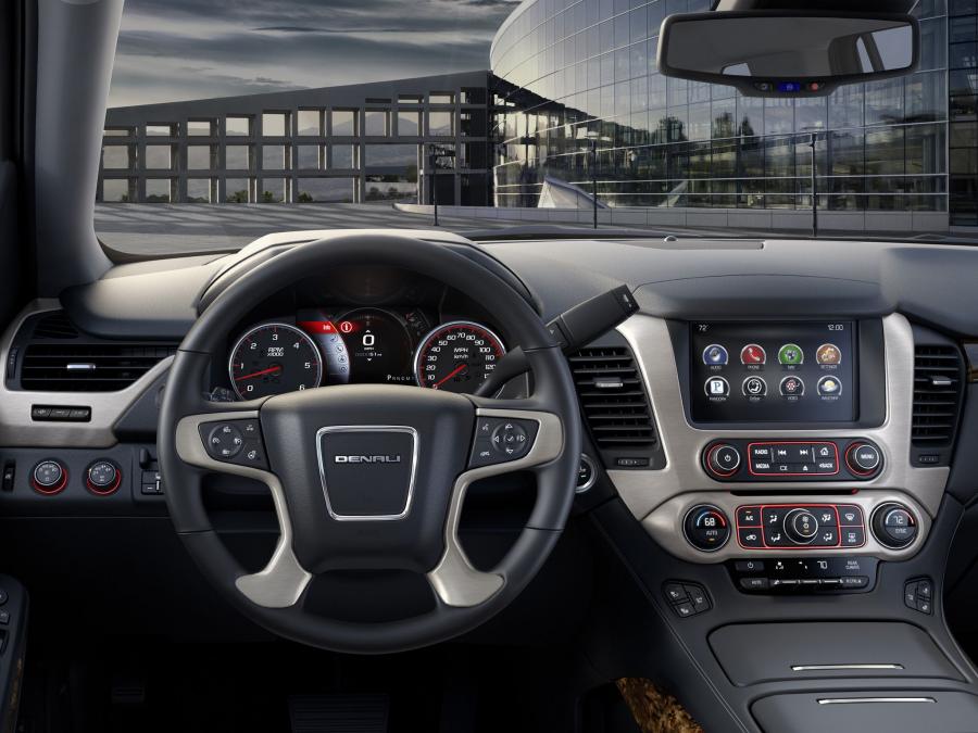  GMC Yukon Denali 2015 года  (фото 14 из 52)